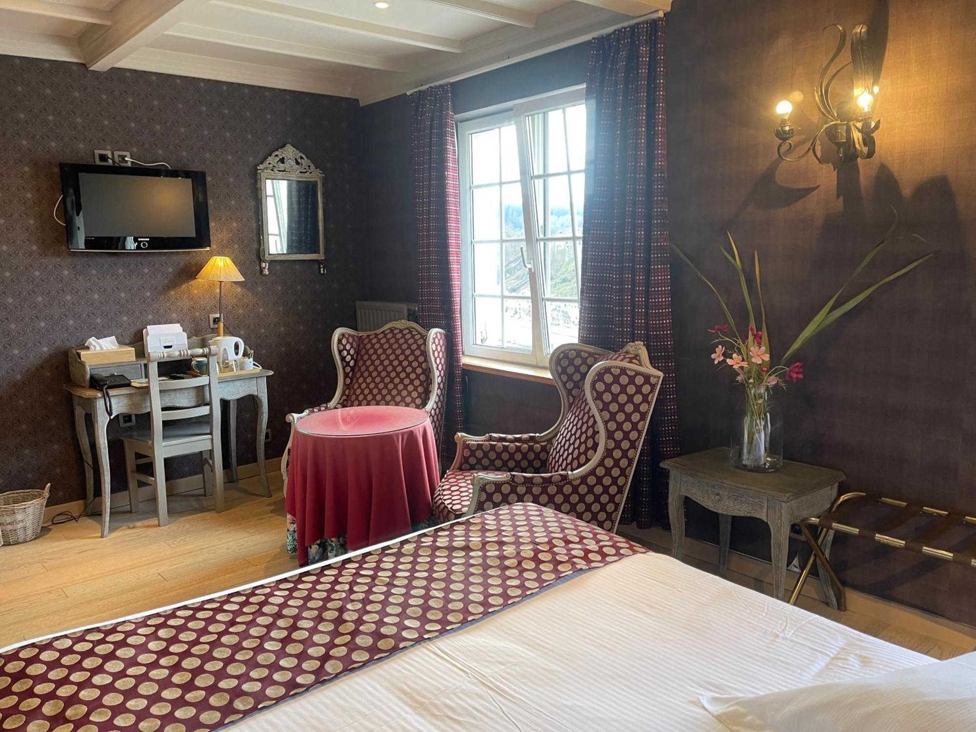 Le Cosy Hotel บูยง ภายนอก รูปภาพ